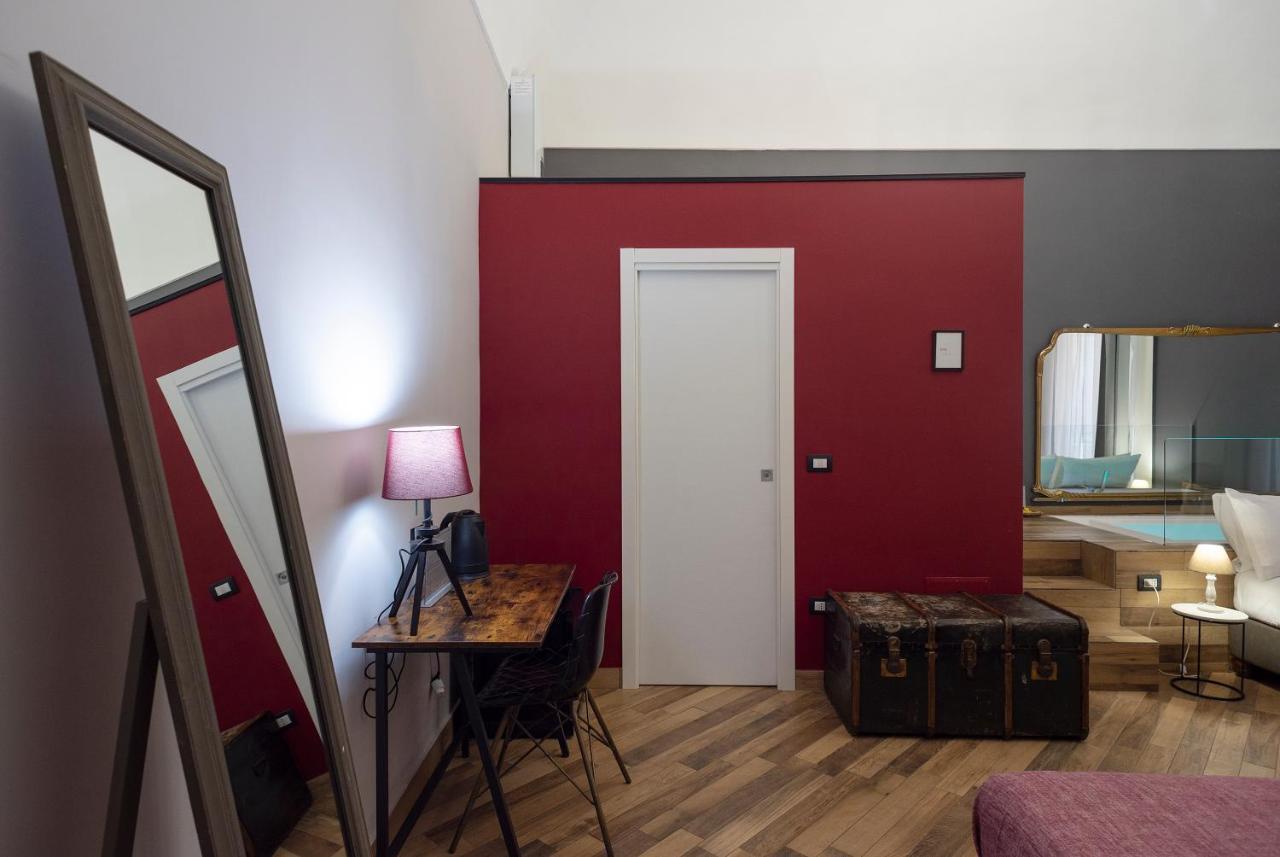 Tredici Boutique Rooms Napoli Ngoại thất bức ảnh