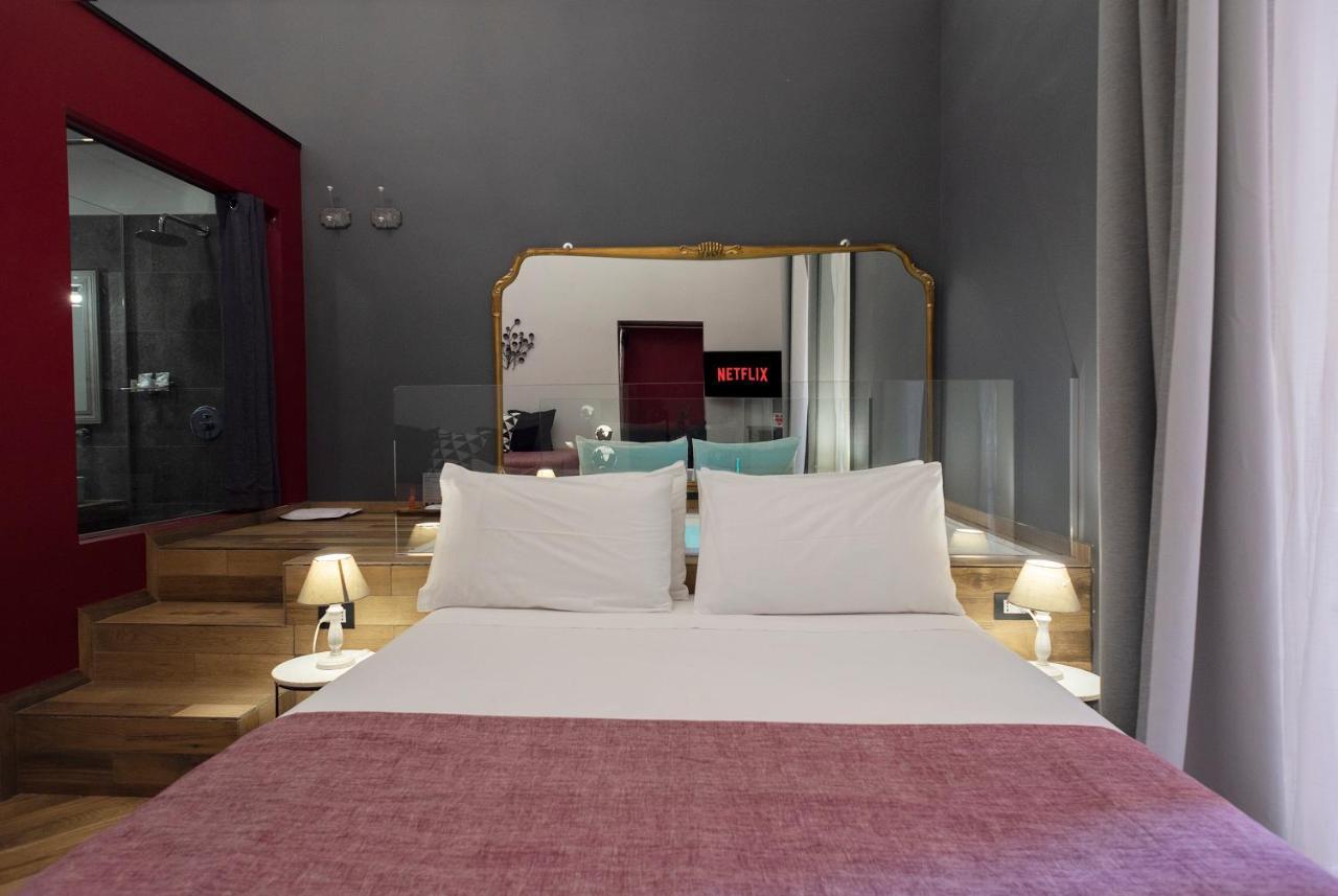 Tredici Boutique Rooms Napoli Ngoại thất bức ảnh