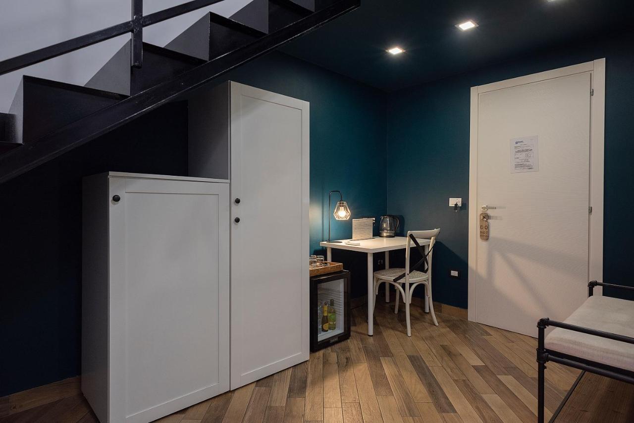 Tredici Boutique Rooms Napoli Ngoại thất bức ảnh