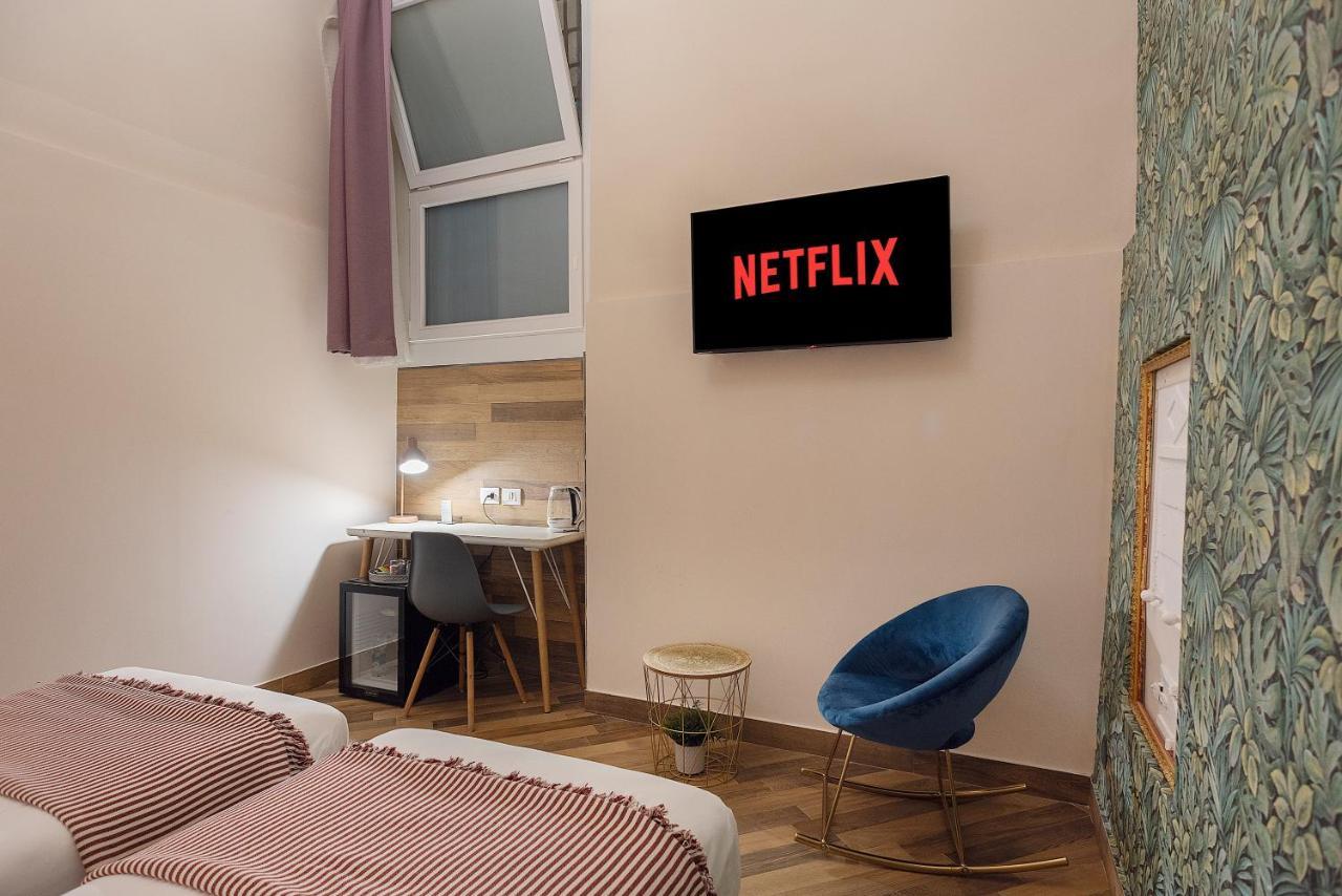 Tredici Boutique Rooms Napoli Ngoại thất bức ảnh