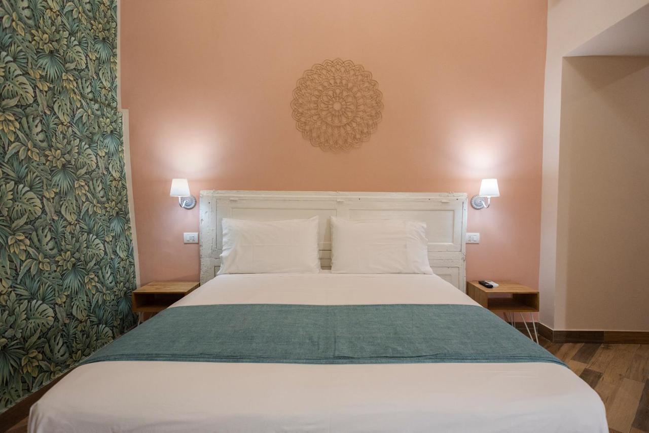 Tredici Boutique Rooms Napoli Ngoại thất bức ảnh