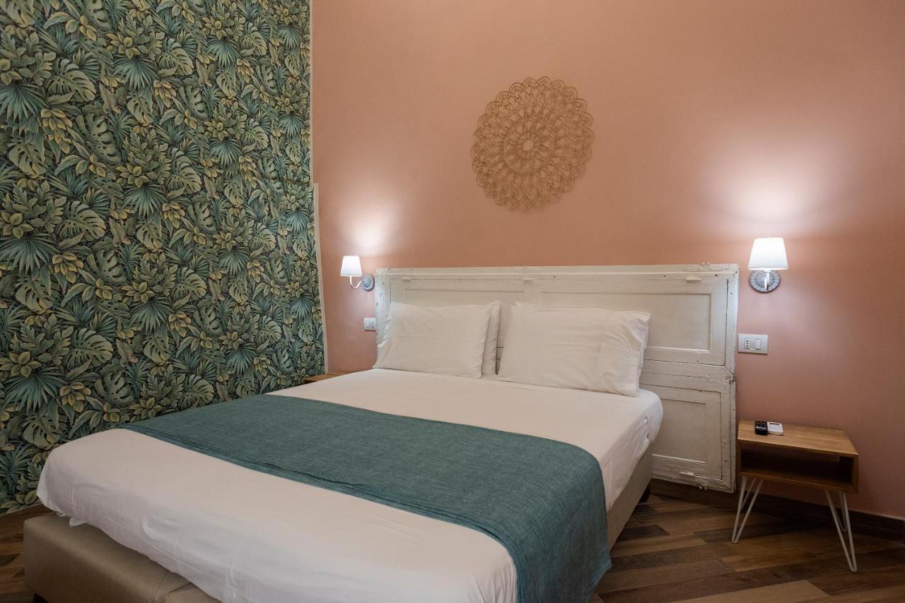 Tredici Boutique Rooms Napoli Ngoại thất bức ảnh
